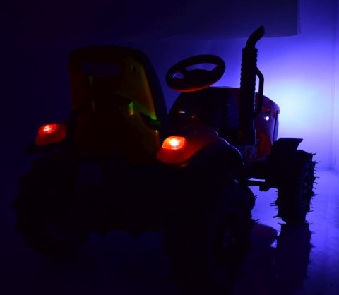 MEGA TRAKTOR Z PRZYCZEPĄ, KOŁA POMPOWANE, MIĘKKIE SIEDZENIE, PILOT/TT990D