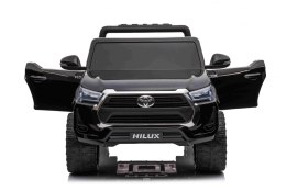 Toyota Hilux na akumulator dla dzieci Czarny Pickup + Napęd 4x4 + Pilot