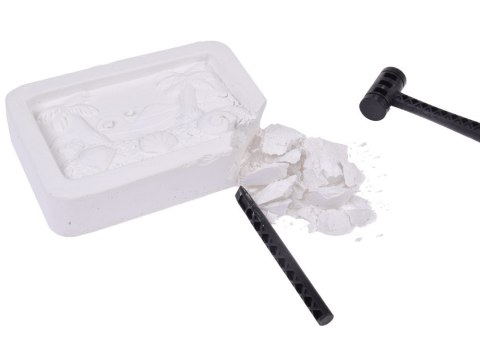 Mały archeolog wykopaliska kamienie fluorescencyjne szukanie skarbu ZA5595