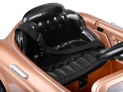 Eleganckie AUTKO RETRO 2xsilnik 12V lakier PA0057M