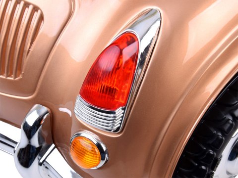 Eleganckie AUTKO RETRO 2xsilnik 12V lakier PA0057M