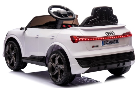 AUDI SQ8 BIAŁY Auto na akumulator, Pilot, Światła, Muzyka, Skóra, koła EVA