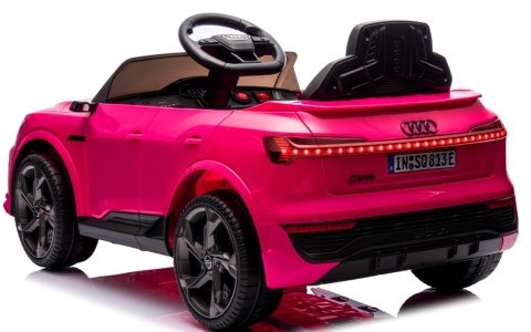 AUDI SQ8 RÓŻOWY Auto na akumulator, Pilot, Światła, Muzyka, Skóra, koła EVA