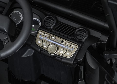 Pojazd Land Rover Defender 110 SVX Concept Czarny