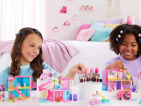 Mattel Mini Barbie Land LALKA niespodzianka w szmince Barbie lub Ken ZA6037