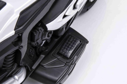 Motorek na akumulator BMW HP4 BIAŁY, muzyka, światła, dla dzieci 2-5 lat