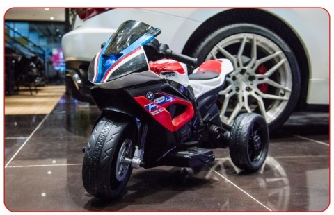 Motorek na akumulator BMW HP4 CZERWONY, muzyka, światła, dla dzieci 2-5 lat