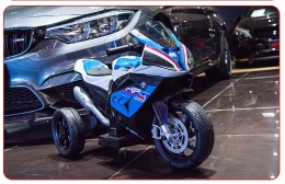 Motorek na akumulator BMW HP4 NIEBIESKI, muzyka, światła, dla dzieci 2-5 lat