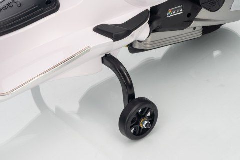 Pojazd Skuter Vespa ROMA Biały motorek dla dziecka