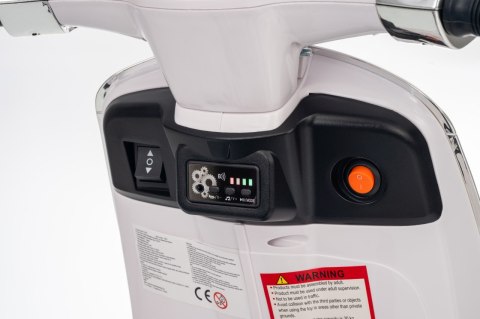 Pojazd Skuter Vespa ROMA Biały motorek dla dziecka