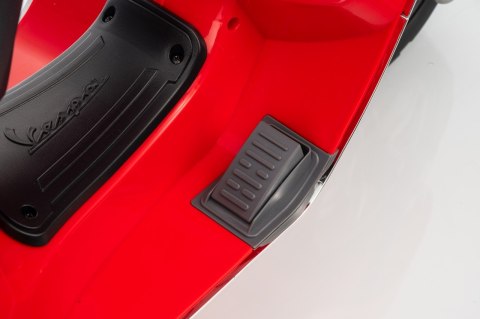 Pojazd Skuter Vespa ROMA Czerwony