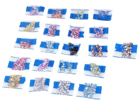 Kreatywny kalendarz adwentowy wyklejanka haft diamentowy breloczki ZA6019