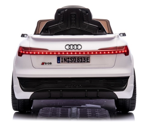 AUDI SQ8 BIAŁY Auto na akumulator, Pilot, Światła, Muzyka, Skóra, koła EVA