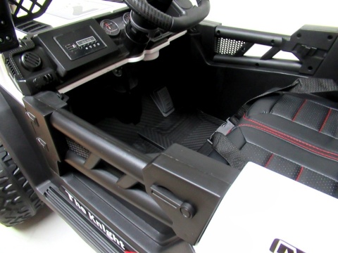 AUTO X17 R-SPORT BIAŁY Auto na akumulator EVA SKÓRA Pilot Akumulator litowo-jonowy