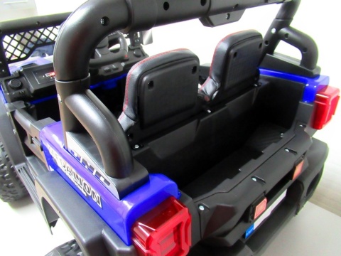 AUTO X17 R-SPORT NIEBIESKI Auto na akumulator EVA SKÓRA Pilot Akumulator litowo-jonowy