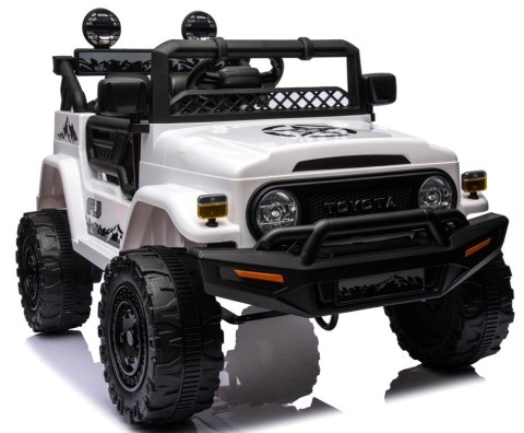 Autko na akumulator Toyota FJ Cruiser BIAŁY, 4x4, Fotelik z ekoskóry, pilot, koła EVA