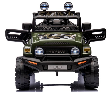 Autko na akumulator Toyota FJ Cruiser ZIELONY, 4x4, Fotelik z ekoskóry, pilot, koła EVA