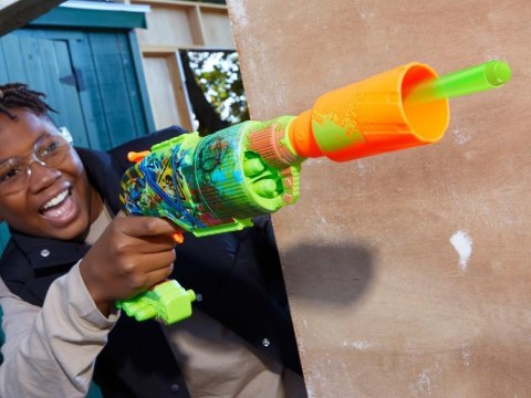 Hasbro Pistolet NERF Zombie Driller i celownik + 16x pianowe naboje ZA6190