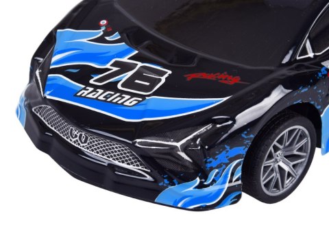 Sportowe auto sterowane na pilota podświetlane nadwozie 1:18 RC0754 NI