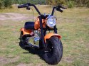 MOTOR CHOPPER "HELD", POMPOWANE KOŁA DO 25 KM/H, PODŚWIETLANY SILNIK/XB1058