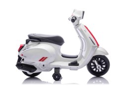 Pierwszy skuter na akumulator dla dziecka Vespa, licencja