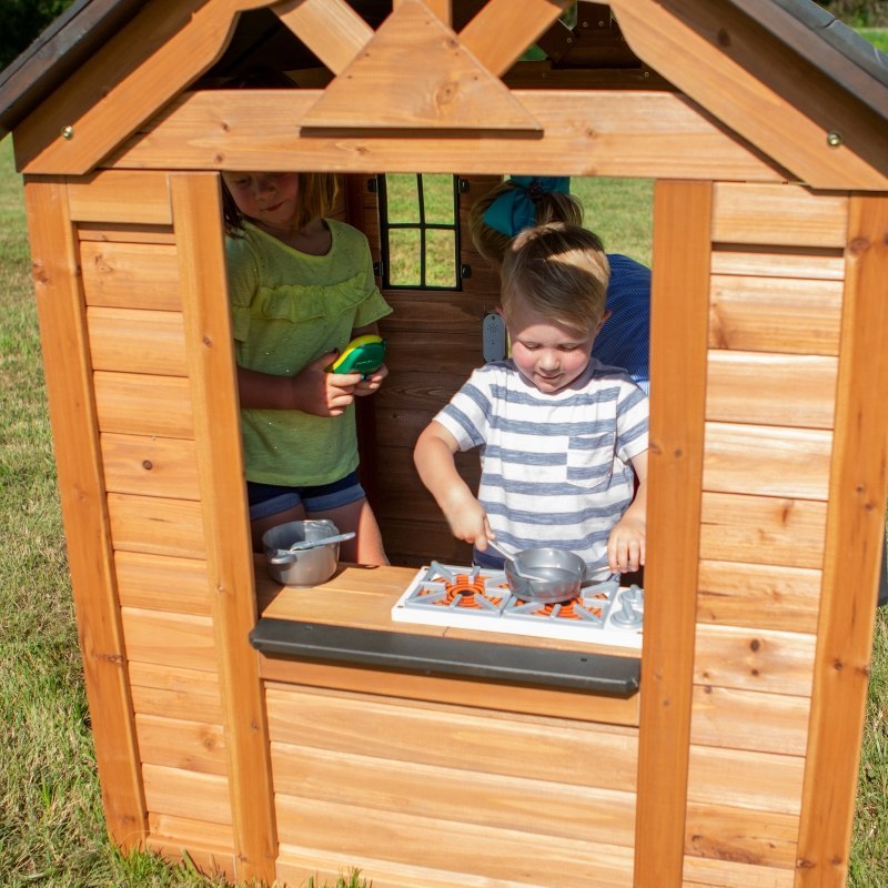 Backyard Discovery Sweetwater drewniany domek ogrodowy dla dzieci wykonany z drewna cedrowego